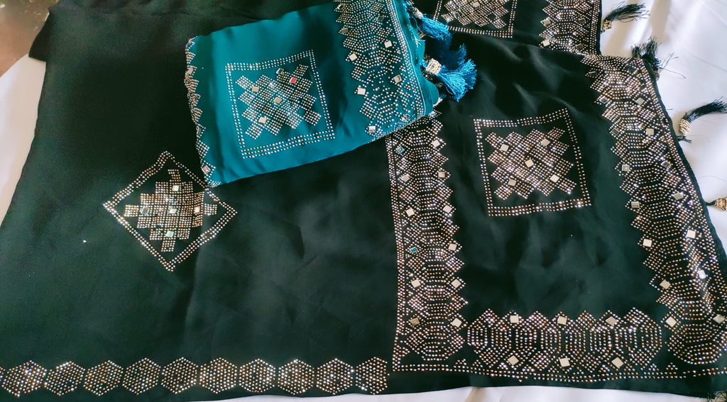 Aanchal Work Saree